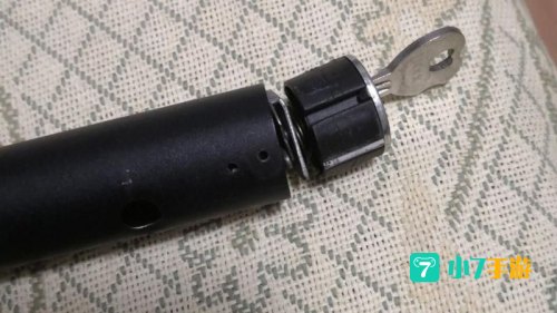 热血无赖撬锁怎么撬